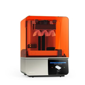formlabs_f4B_persp_cover_closed_den_light_ik_240321 STORE