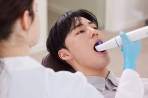 Medit-i900-intraoral-scanner-s6.png-350x233